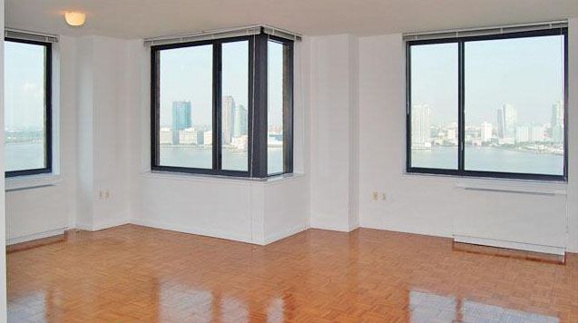 Tribeca Pointe