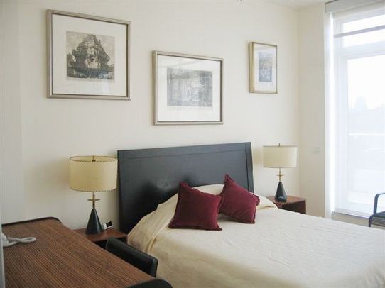 19 Saint Marks Place