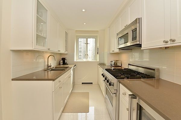 Manhattan House