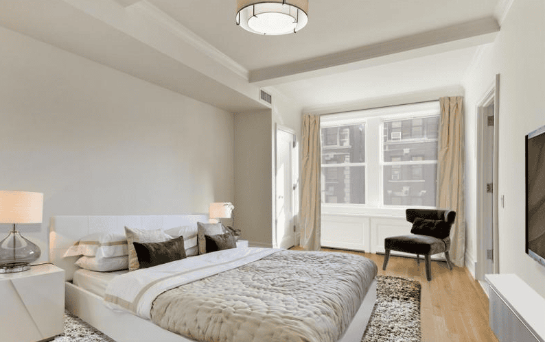 845 West End