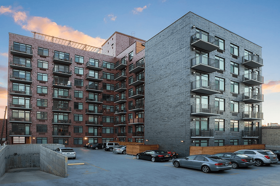 Astoria at Hallet's Cove