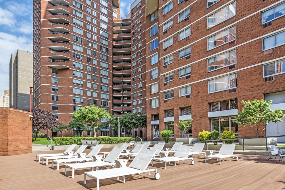 470 Second Avenue