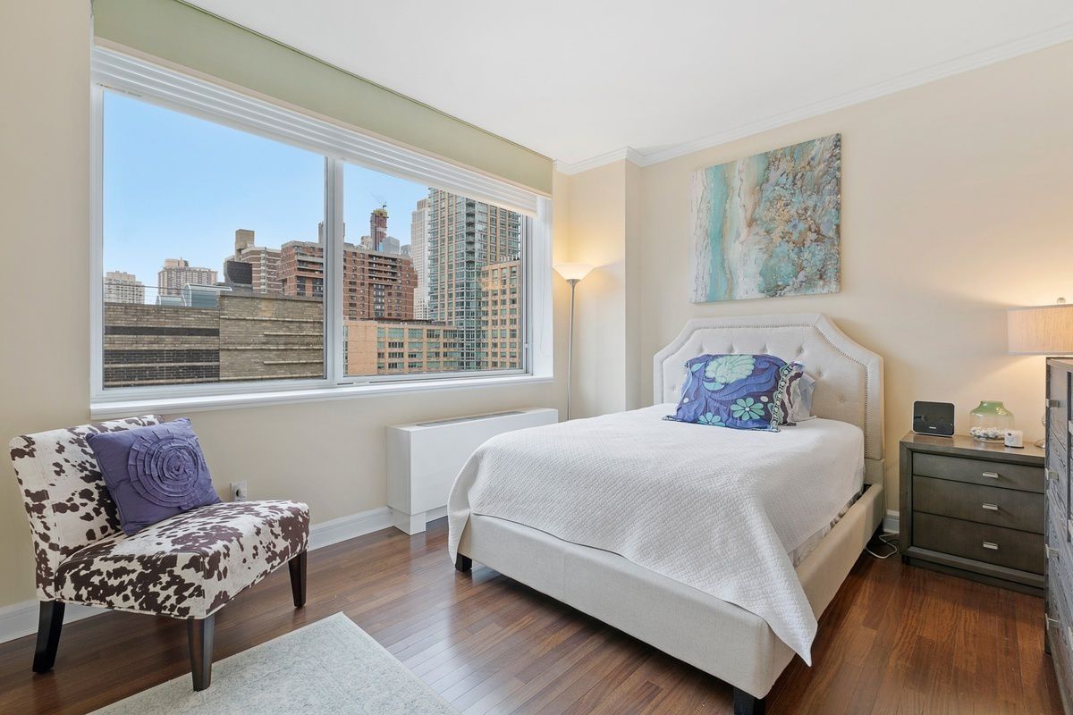 Trump Place 120
