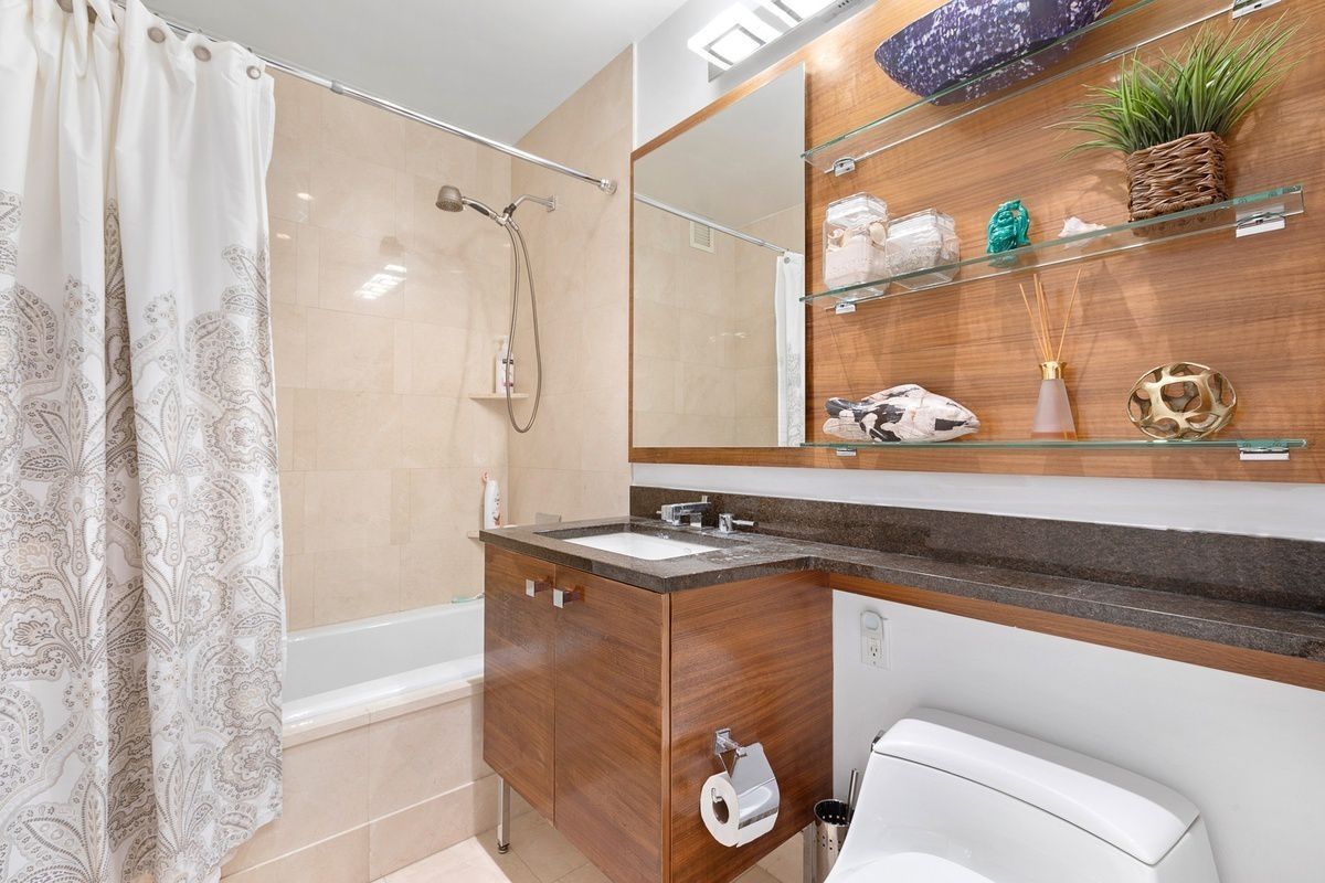 Trump Place 120