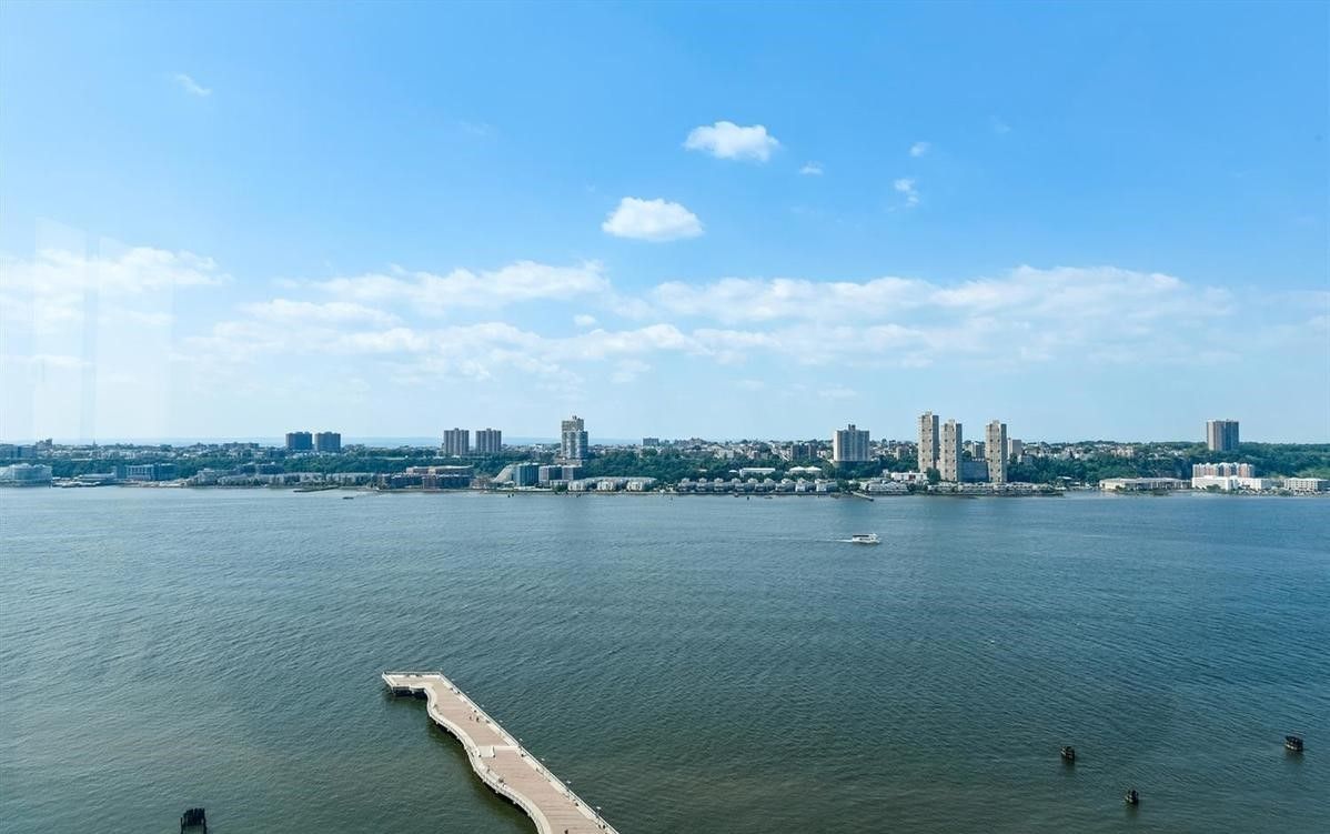 200 Riverside Boulevard
