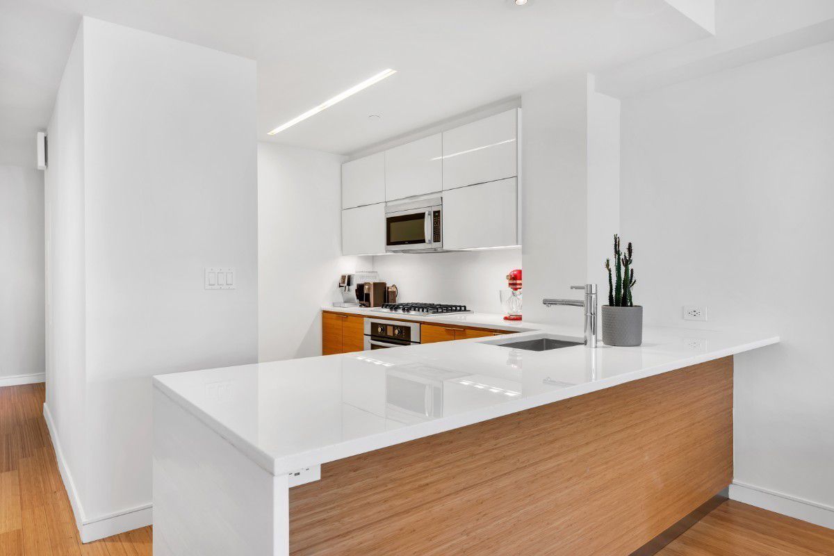 303 East 33rd Street