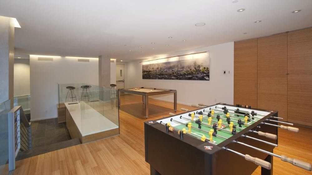 303 East 33rd Street