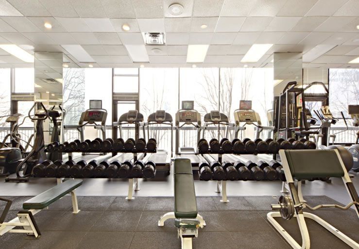 100 Gateway Plaza