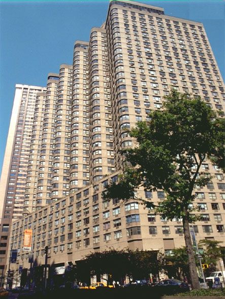 30 Lincoln Plaza