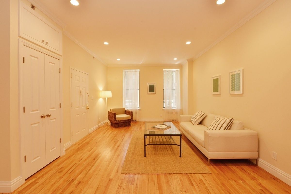 105-107 Saint Marks Place