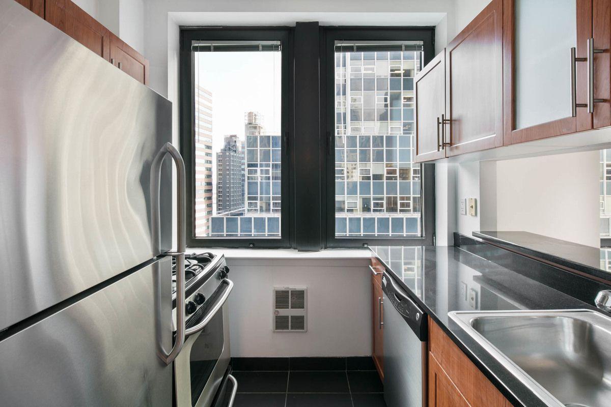 100 Maiden Lane