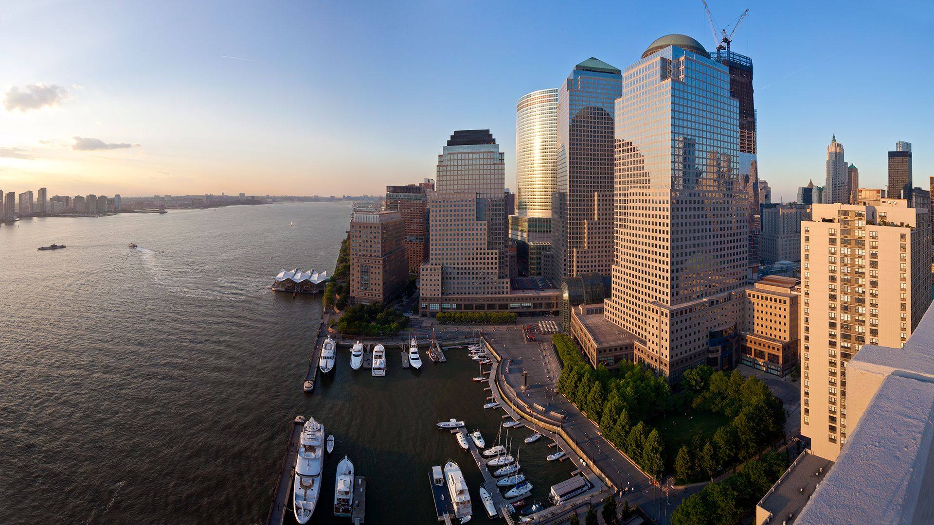 600 Gateway Plaza