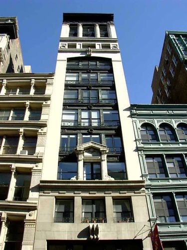 652 Broadway