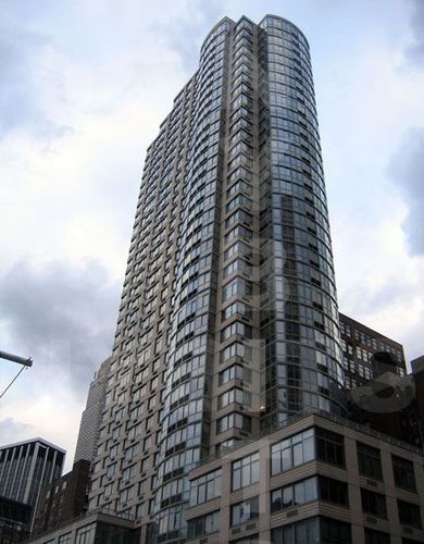 800 Sixth Avenue